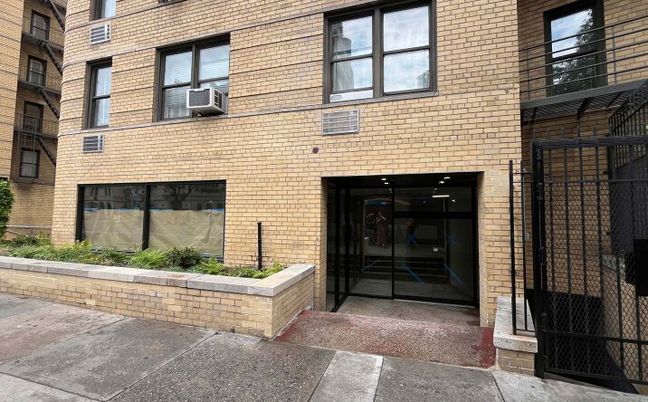 Pictures of Retail property located at 85 4th Ave, Brooklyn, NY 11217 for lease - image #1