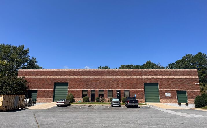 Pictures of Industrial property located at 227 Arnold Mill Road, Woodstock, GA 30188 for lease - image #1