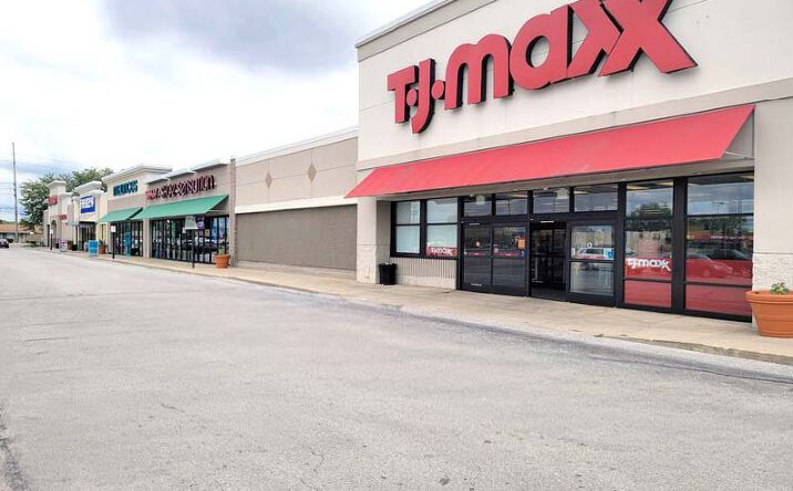 Pictures of Retail property located at 1111-1135 S. Main Street, Bowling Green, OH 43402 for lease - image #1