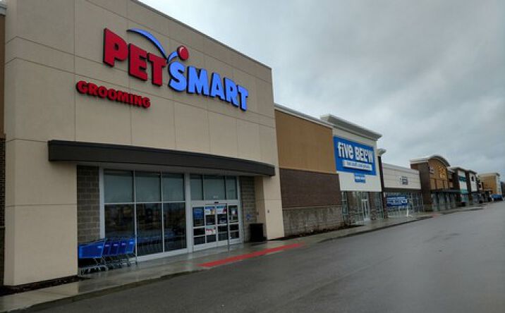 Pictures of Retail property located at 205, 335 & 405 County Rd, Elkhart, IN 46514 for lease - image #1