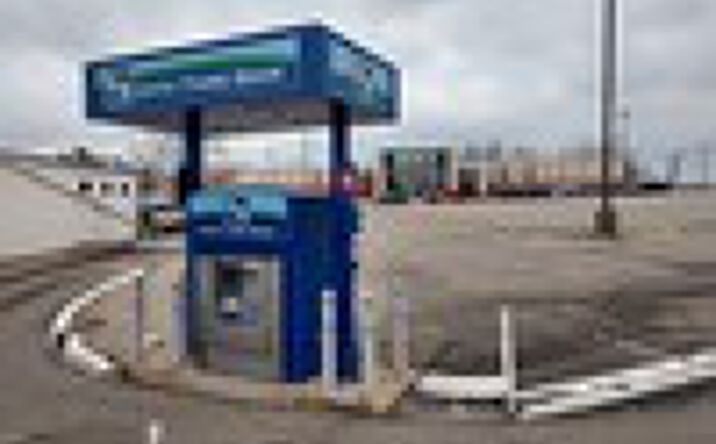 Pictures of Retail property located at 5555 Glenway Ave, Cincinnati, OH 45238 for lease - image #1