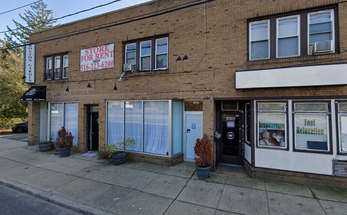 Pictures of Retail property located at 254-264 Merrick Rd, Baldwin, NY 11510 for lease - image #1