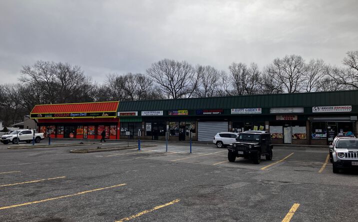 Pictures of Retail property located at 16 Middle Country Rd, Coram, NY 11727 for lease - image #1