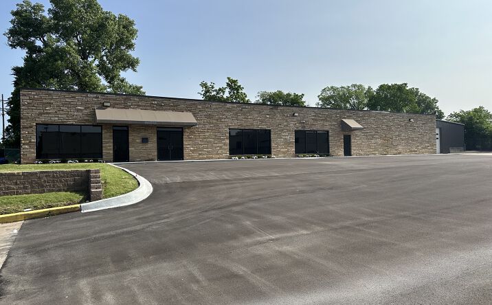 Pictures of Industrial property located at 61 N Peoria Ave, Tulsa, OK 74120 for lease - image #1