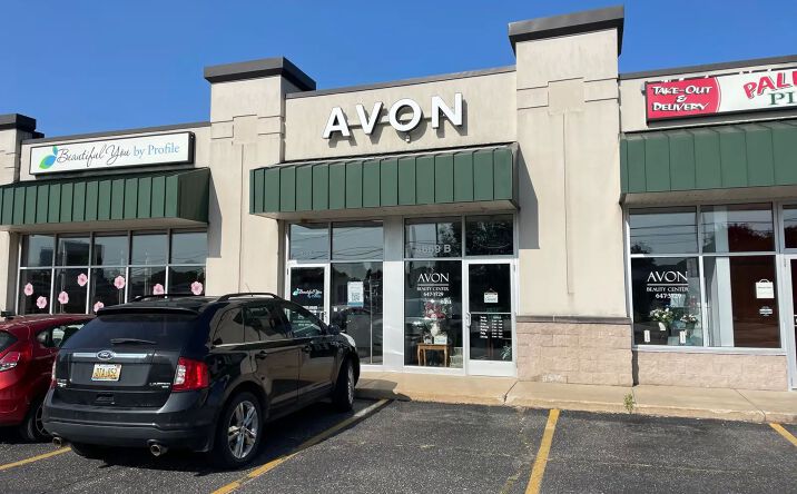 Pictures of Retail property located at 4669 Alpine Ave NW, Comstock Park, MI 49321 for lease - image #1