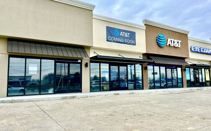 Pictures of Retail property located at 5040 Frederica St, Owensboro, KY 42301 for lease - image #1