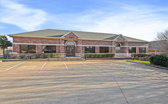 Pictures of Office property located at 701 Justin Rd, Rockwall, TX 75087 for lease - image #1