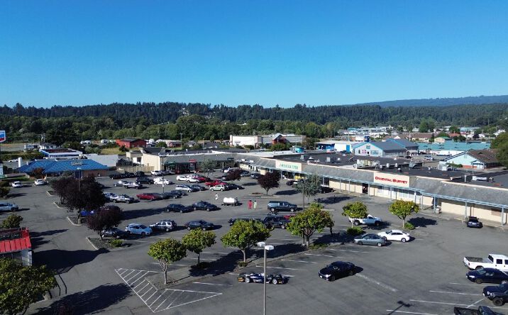 Pictures of Retail property located at 5000 Valley W Blvd, Arcata, CA 95521 for lease - image #1