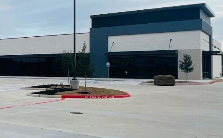 Pictures of Retail, Restaurant property located at 5828 N Fry Rd, Katy, TX 77449 for lease - image #1