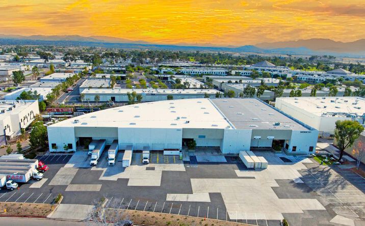 Pictures of Industrial property located at 8963 Carroll Way, San Diego, CA 92121 for lease - image #1