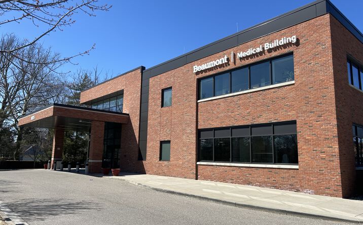 Pictures of Office property located at 16815 E Jefferson Ave, Grosse Pointe, MI 48230 for lease - image #1
