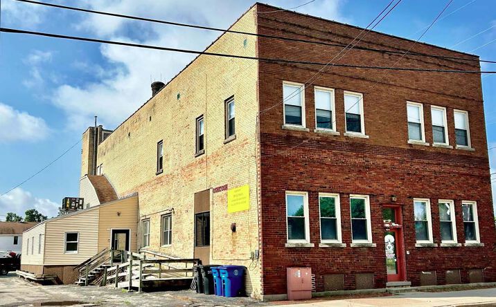 Pictures of Office property located at 501 Merritt Ave, Oshkosh, WI 54901 for lease - image #1