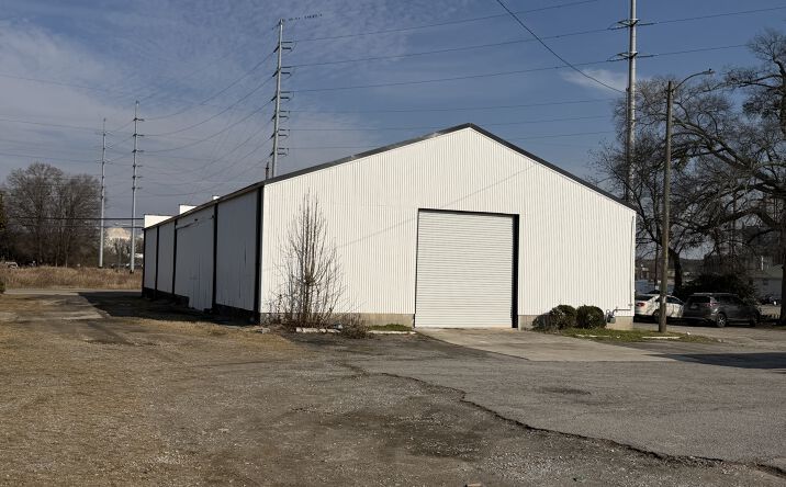 Pictures of Industrial property located at 898 Bradford St SW, Gainesville, GA 30501 for lease - image #1