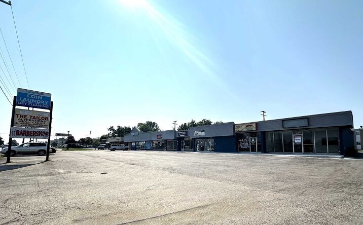 Pictures of Retail property located at 2395 Elizabeth Lake Rd, Waterford Township, MI 48328 for lease - image #1