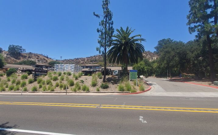 Pictures of Retail, Office, Restaurant property located at 30555 Trabuco Canyon Rd, Trabuco Canyon, CA 92679 for lease - image #1