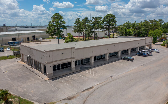 Pictures of Retail, Office property located at 12432 Cutten Rd, Houston, TX 77066 for lease - image #1