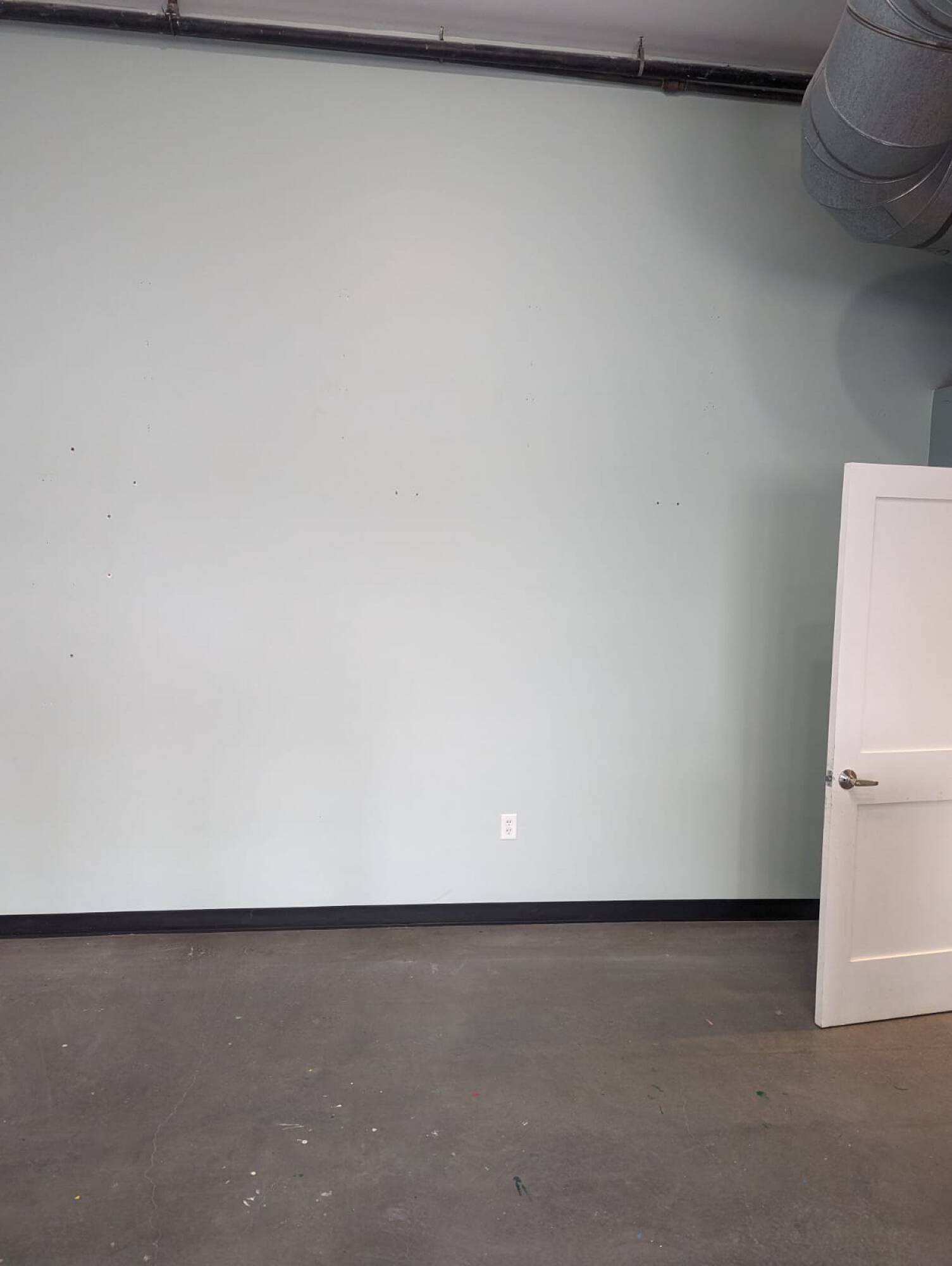 9172477