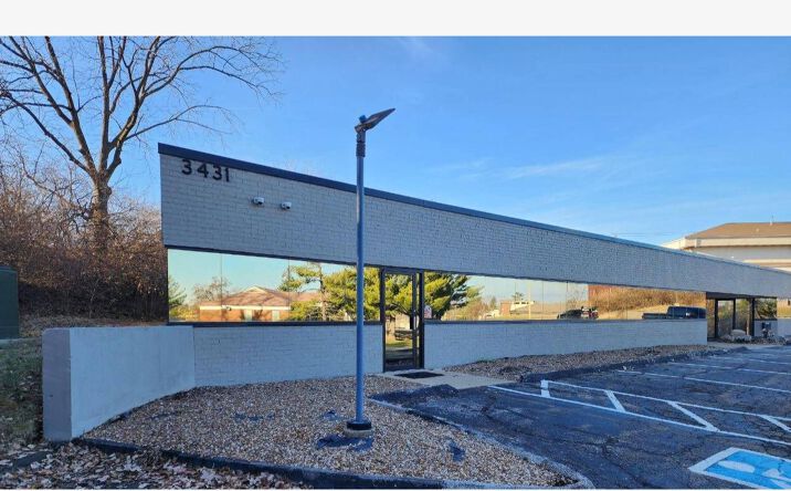 Pictures of Retail, Office, Special Purpose property located at 3431 Bridgeland Dr, Bridgeton, MO 63044 for lease - image #1
