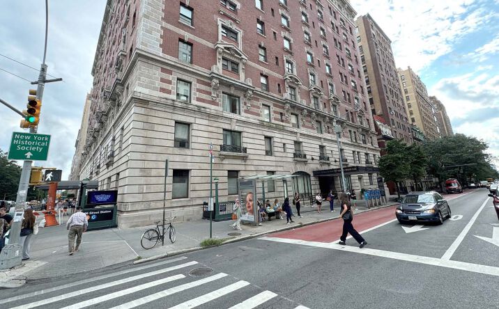 Pictures of Retail, Office property located at 2 W 86th St, New York, NY 10024 for lease - image #1