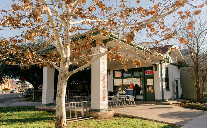 Pictures of Retail property located at 713 S St Mary's St, San Antonio, TX 78205 for lease - image #1