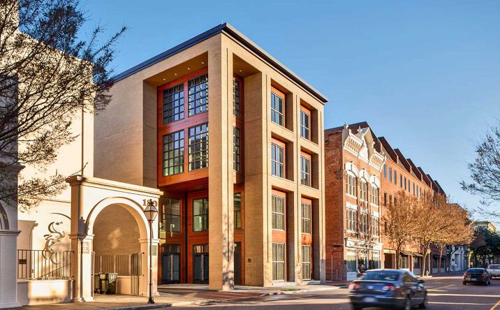 Pictures of Office property located at 174 Meeting St, Charleston, SC 29401 for lease - image #1
