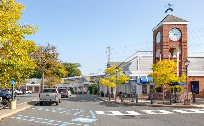 Pictures of Retail property located at 25 Old Kings Hwy, Darien, CT 06820 for lease - image #1
