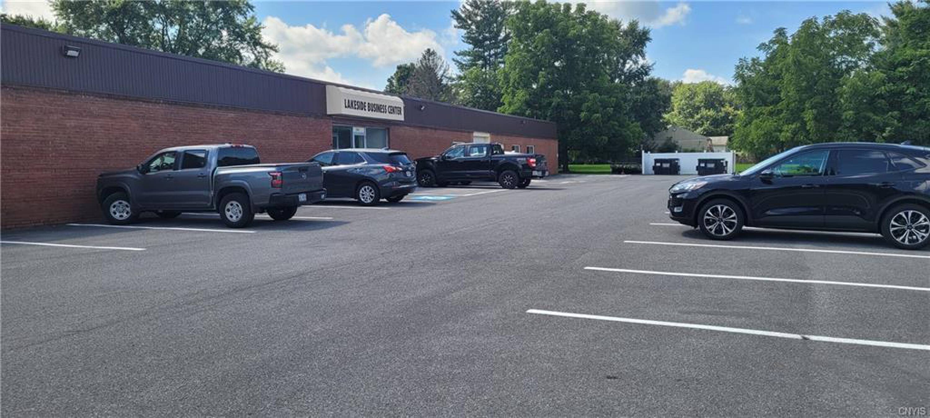 314 Lakeside Rd, Syracuse, NY 13209