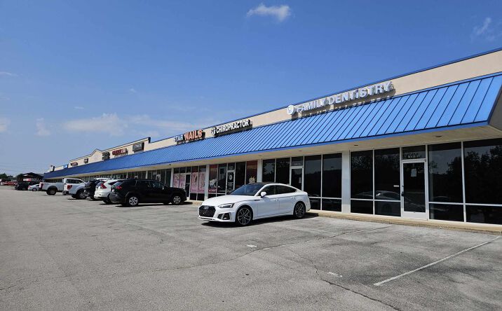 Pictures of Retail property located at 9203 Lee Hwy, Collegedale, TN 37363 for lease - image #1