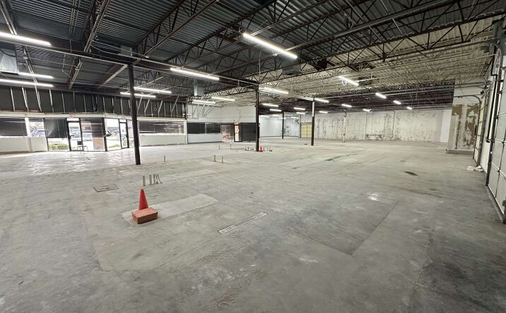 Pictures of Industrial property located at 893 - 913 Bolger Ct, Fenton, MO 63026 for lease - image #1