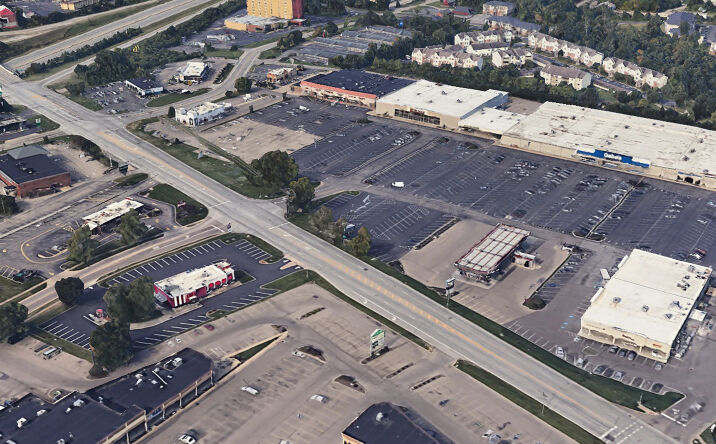 Pictures of Retail property located at 11957 Lebanon Road, Sharonville, OH 45241 for lease - image #1