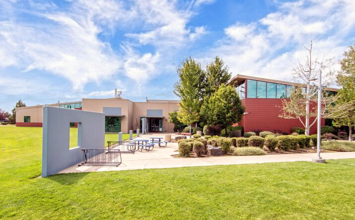 Pictures of Retail, Office property located at 2999 SW 6th St, Redmond, OR 97756 for lease - image #1
