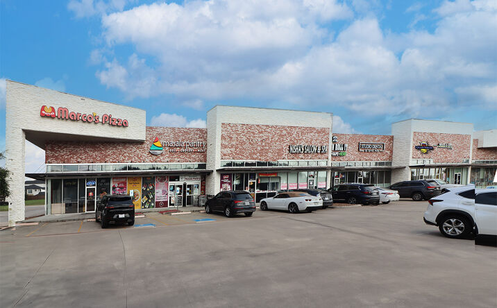 Pictures of Retail property located at 4125 Williams Way Blvd, Richmond, TX 77469 for lease - image #1