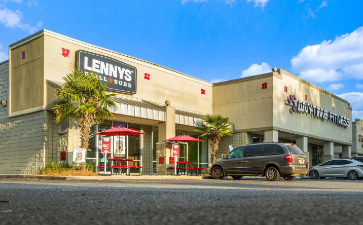 Pictures of Retail property located at 2020 US-98, Daphne, AL 36526 for lease - image #1