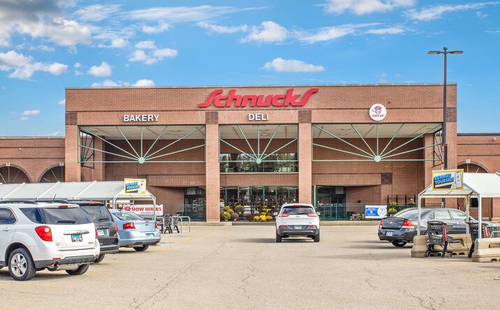 Pictures of Retail property located at 4860 Hononegah Rd, Roscoe, IL 61073 for sales - image #1