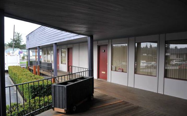 Pictures of Retail, Office, Special Purpose property located at 8700 SW Barbur Ct, Portland, OR 97219 for lease - image #1