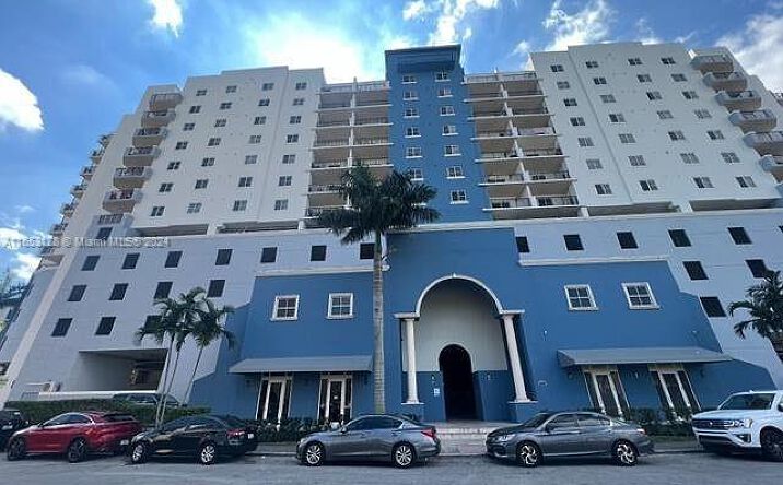 Pictures of Office property located at 6355 SW 8th St, Miami, FL 33144 for lease - image #1