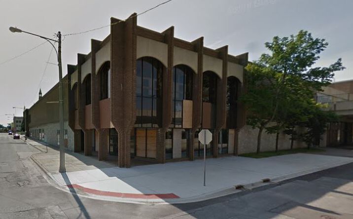Pictures of Retail, Office property located at 400 Federal Ave, Saginaw, MI 48607 for lease - image #1