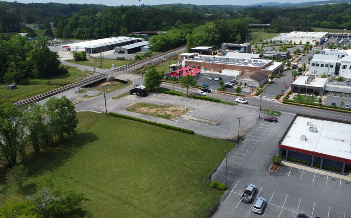Pictures of Retail, Land, Restaurant property located at 111 S Chalkville Rd, Trussville, AL 35173 for lease - image #1