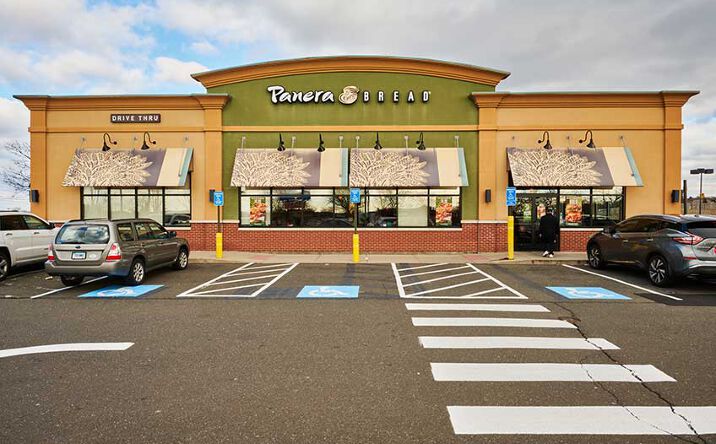 Pictures of Retail, Restaurant property located at 3164 Berlin Tpke, Newington, CT 06111 for lease - image #1