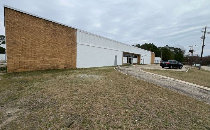 Pictures of Industrial property located at Address Not Disclosed, Fairmont, NC 28340 for lease - image #1