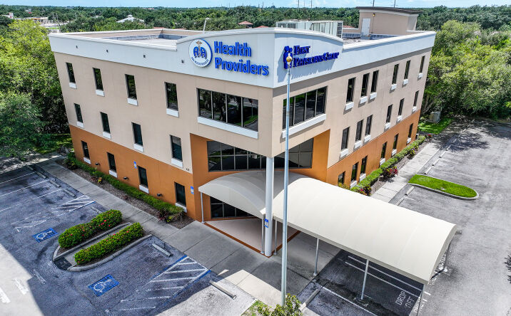 Pictures of Office property located at 435 Commercial Ct, Venice, FL 34292 for lease - image #1
