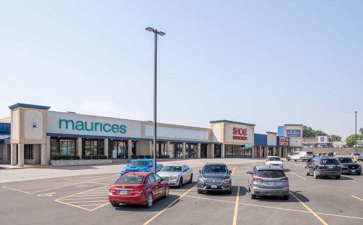 Pictures of Retail property located at 55 The Plaza, Troy, MO 63379 for lease - image #1