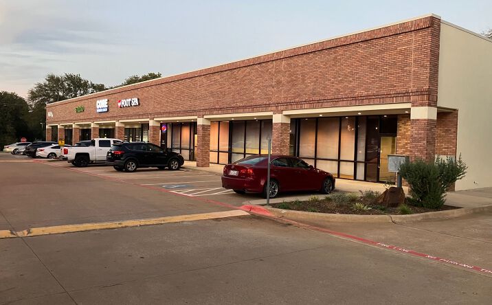Pictures of Retail, Office, Special Purpose property located at 2011 W Northwest Hwy, Grapevine, TX 76051 for lease - image #1