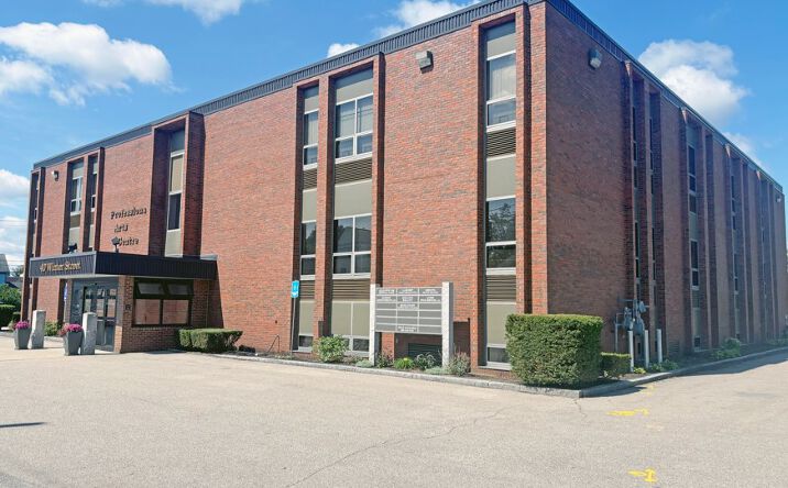 Pictures of Office property located at 40 Winter St, Rochester, NH 03867 for lease - image #1