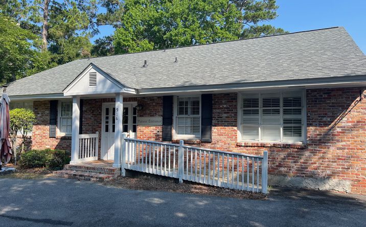 Pictures of Office property located at 916 S Broad St, Thomasville, GA 31792 for lease - image #1