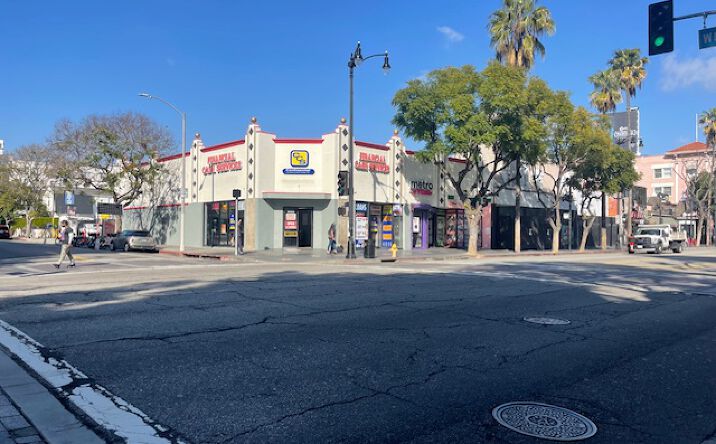 Pictures of Retail property located at 6561 Hollywood Blvd, Los Angeles, CA 90028 for lease - image #1