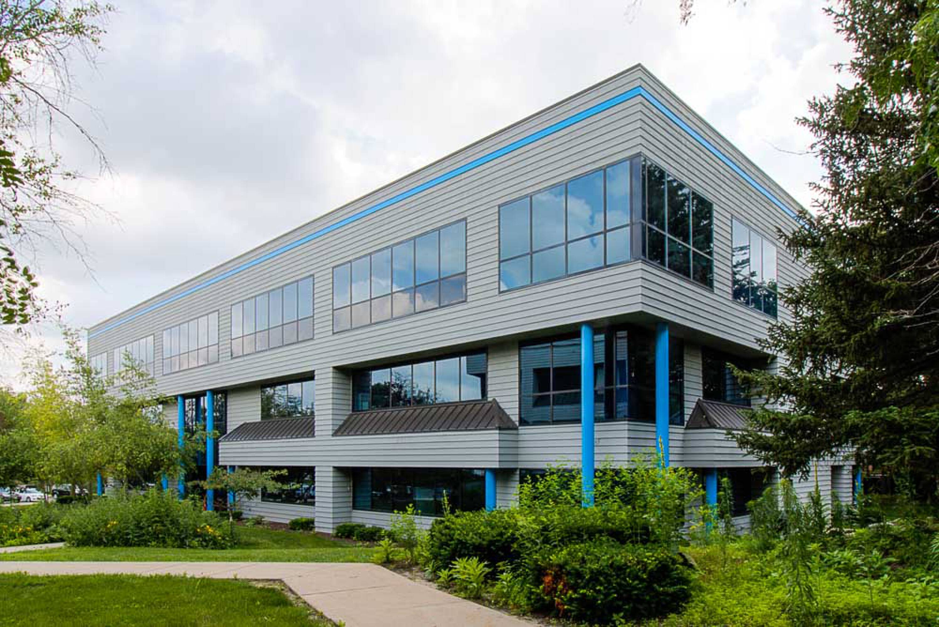 2901 International Ln, Madison, WI 53704