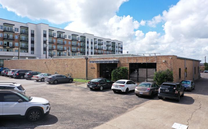 Pictures of Industrial property located at 1045 Reinli St, Austin, TX 78723 for lease - image #1