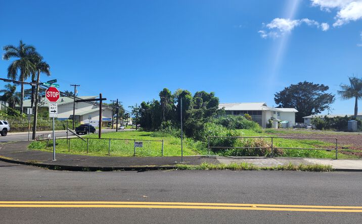 Pictures of Retail, Land, Restaurant property located at 15 Laimana St, Hilo, HI 96720 for lease - image #1