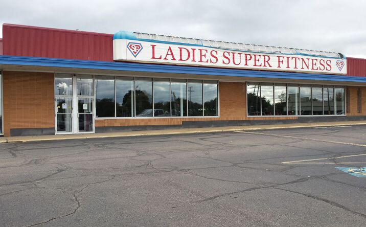 Pictures of Retail property located at 811 30th St NE, Canton, OH 44714 for lease - image #1